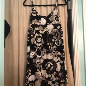 Super cute floral Old Navy Dress, medium, black